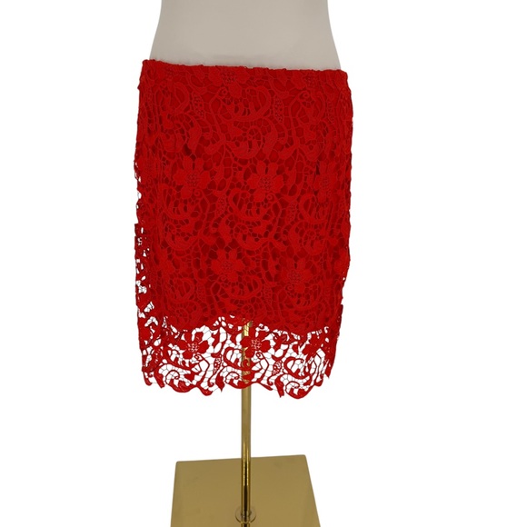 Leith Lace Pencil Skirt MEDIUM Red Floral Overlay Sheer Hem Lined Zip Crochet - Picture 11 of 13